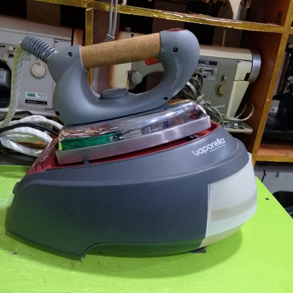 VAPORELLA Professional Steam Generator Iron